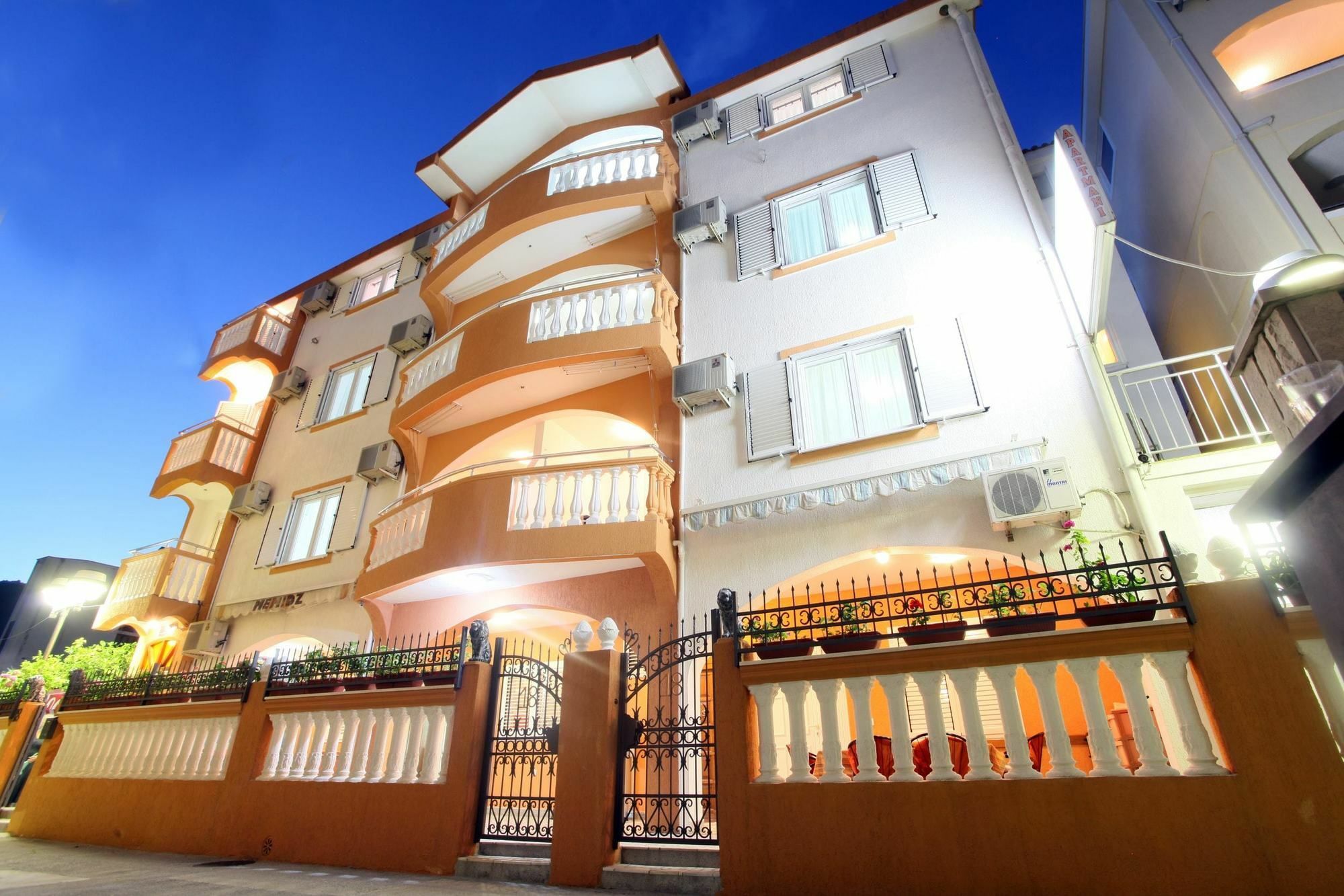 Apartments Memidz ブドヴァ エクステリア 写真